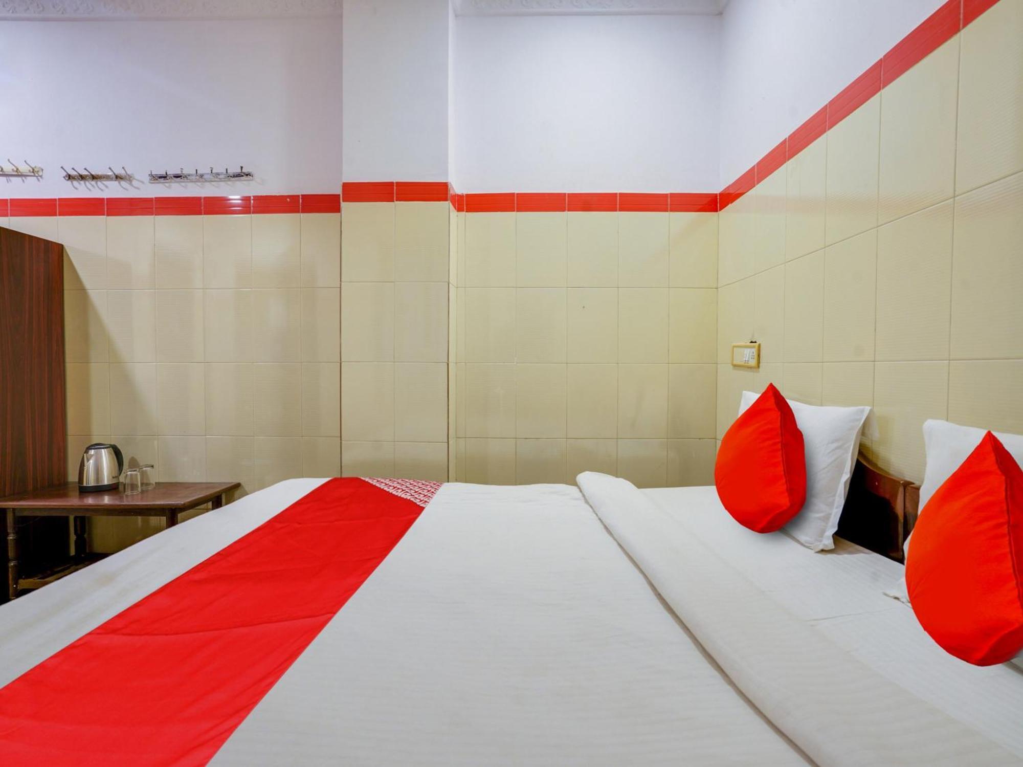 Hotel O Siro Inn Shamshabad Extérieur photo