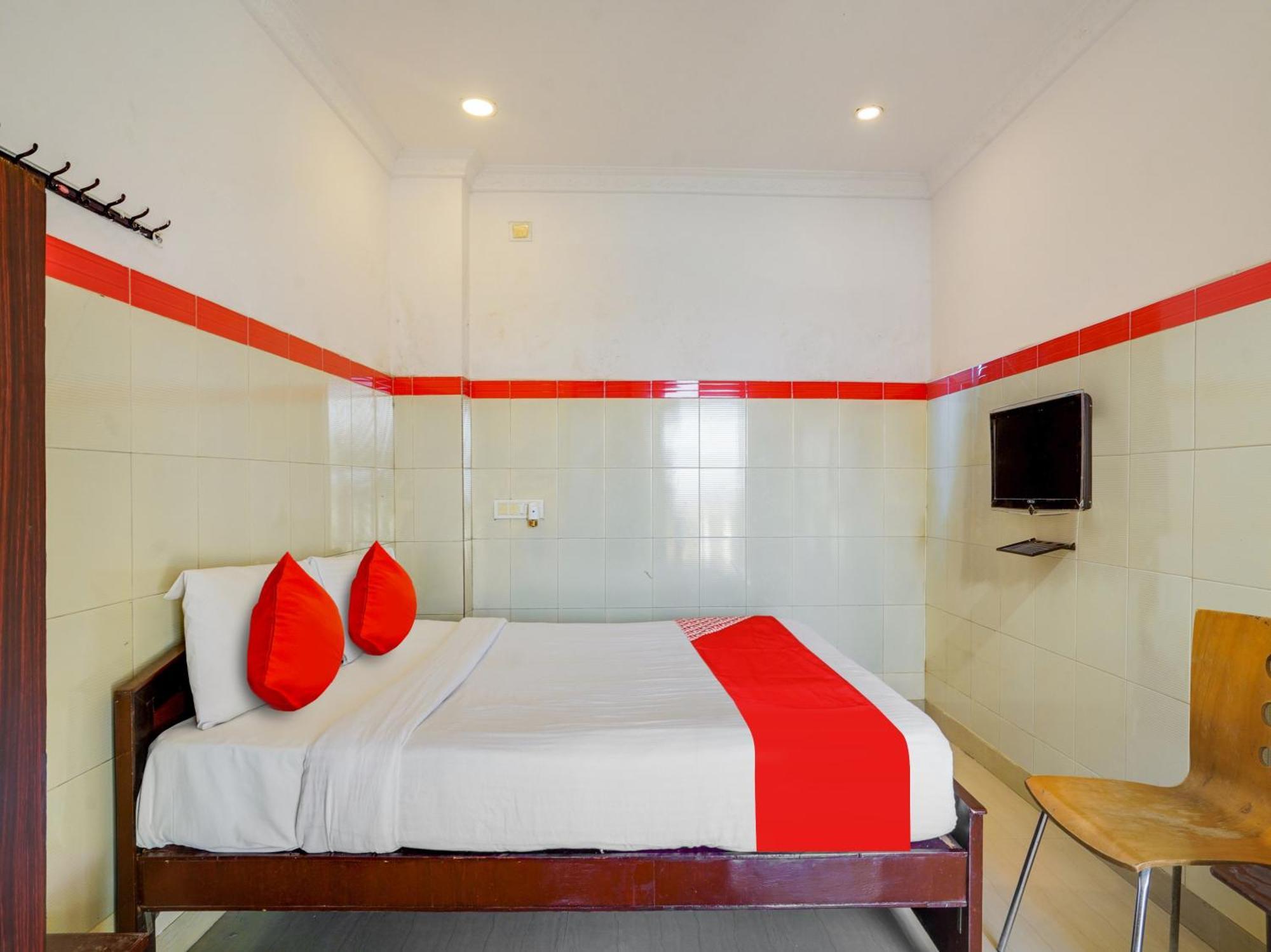 Hotel O Siro Inn Shamshabad Extérieur photo