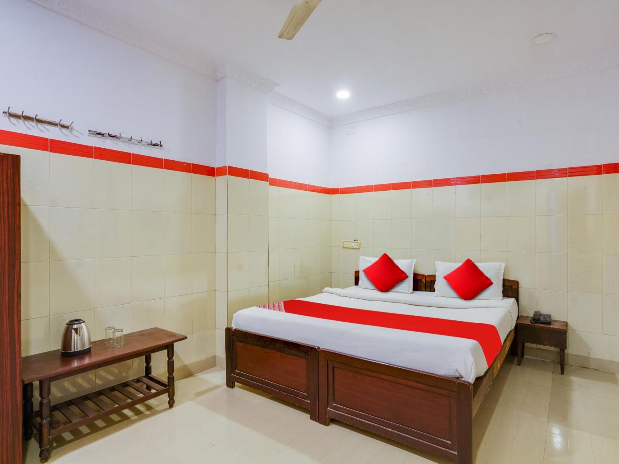 Hotel O Siro Inn Shamshabad Extérieur photo