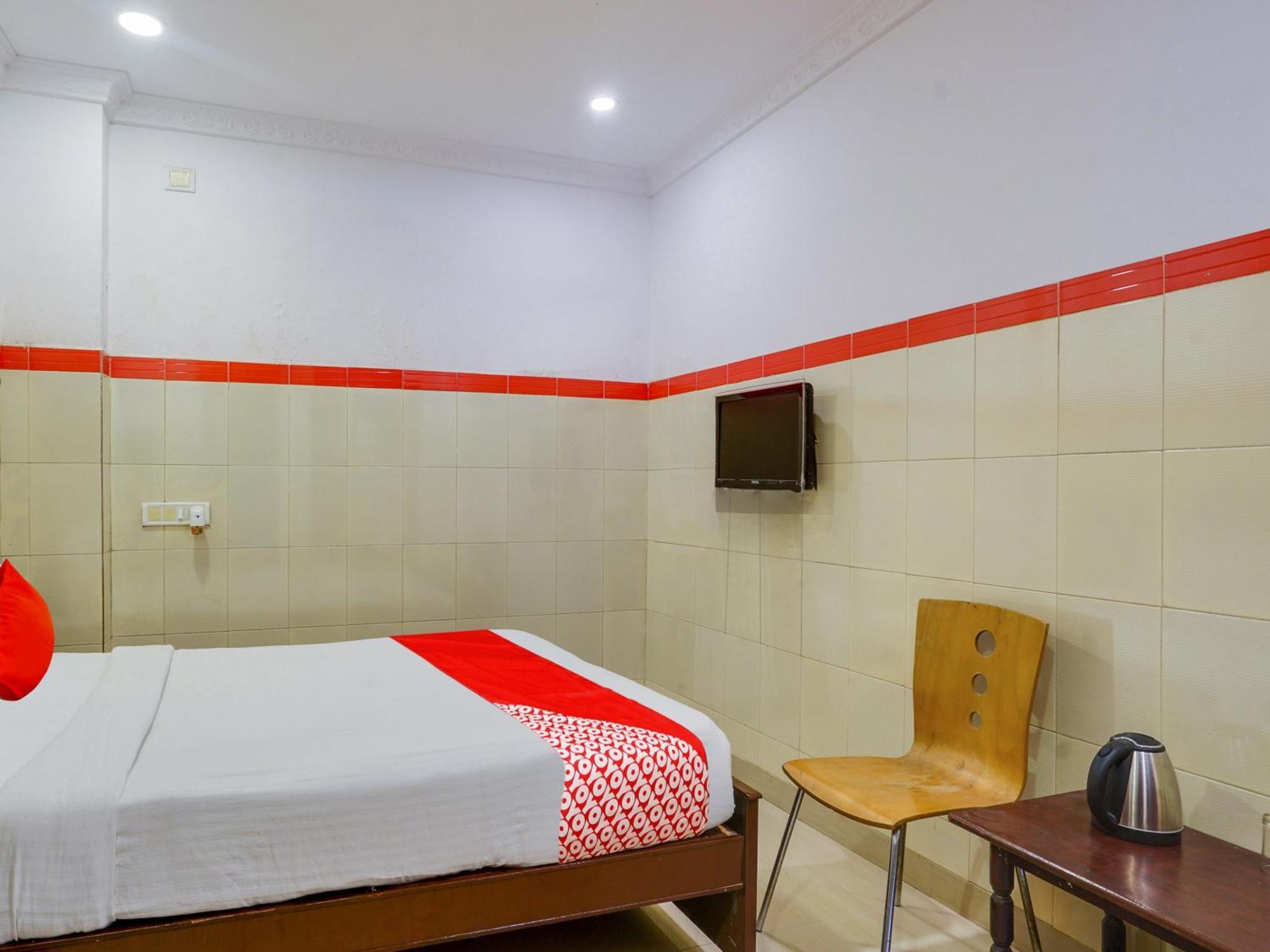 Hotel O Siro Inn Shamshabad Extérieur photo