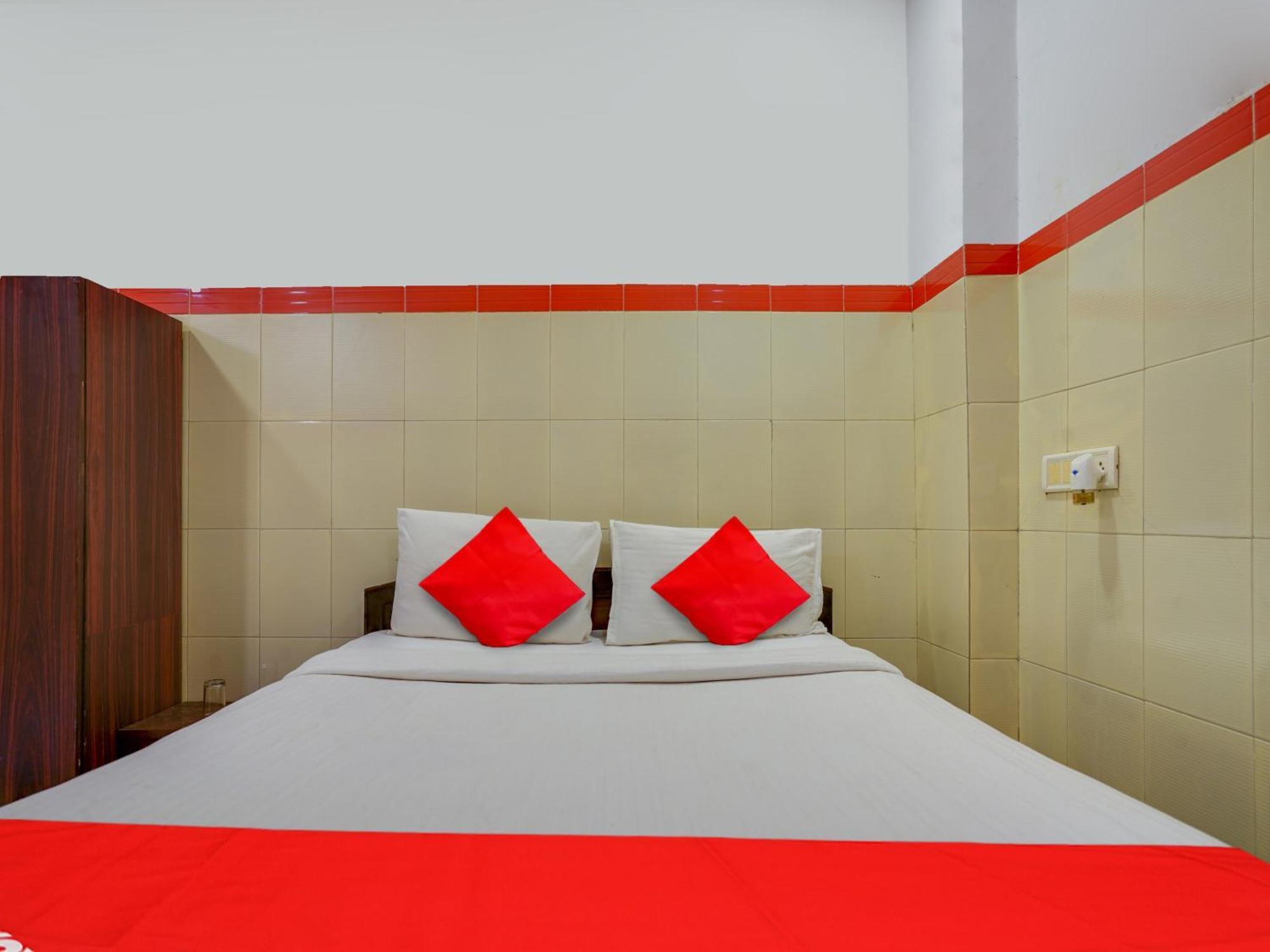 Hotel O Siro Inn Shamshabad Extérieur photo